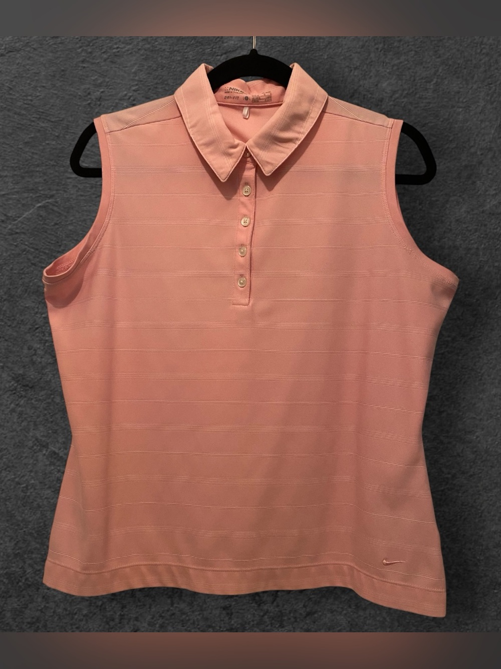 Nike Women’s Sleeveless Golf Shirt